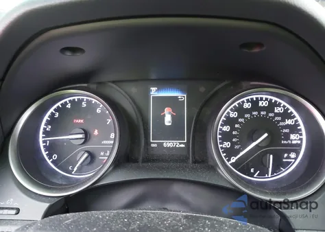 2021 Toyota Camry Se z USA, uszkodzony, nr VIN 4T1G11AKXMU519746